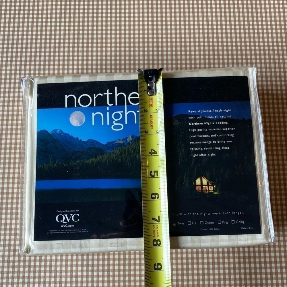 Northern Nights 100% cotton Ecru twin sheet set. NEW. Unopened